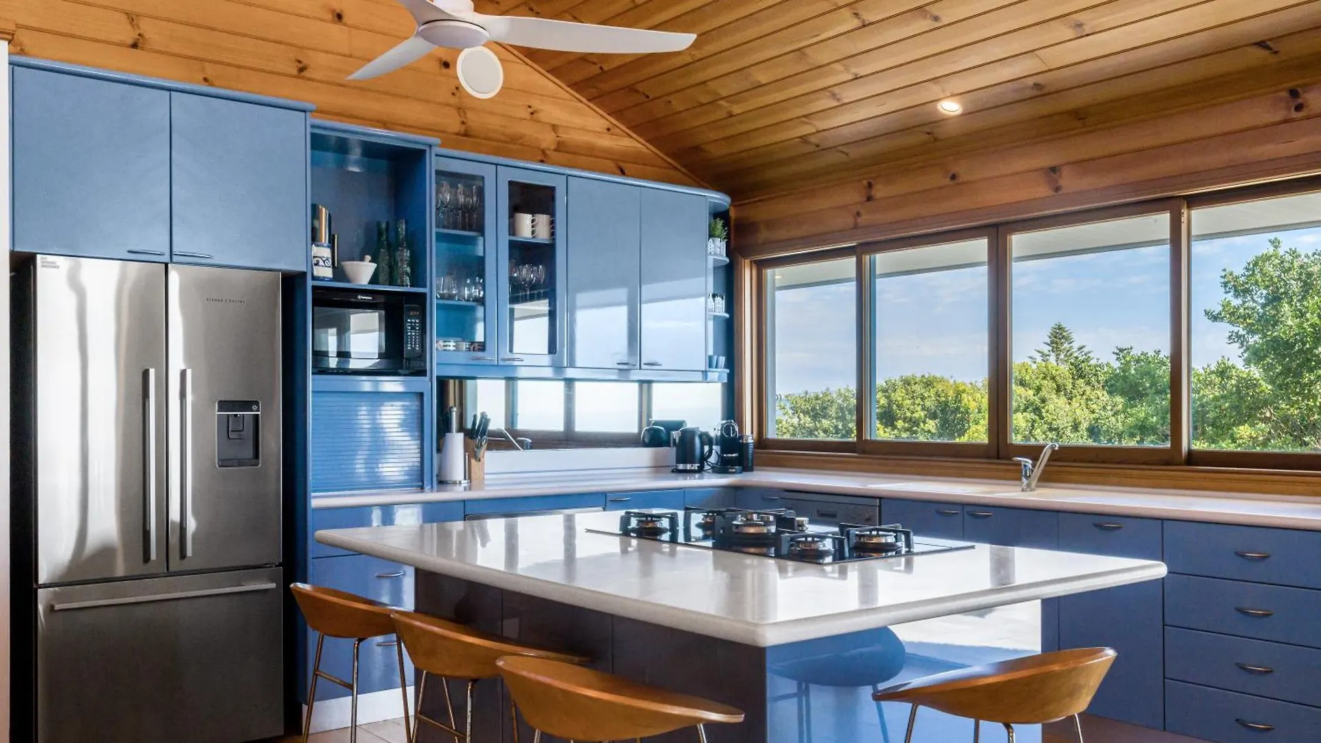 Holiday home Wave Hill And The Pool House Villa Lennox Head Australia