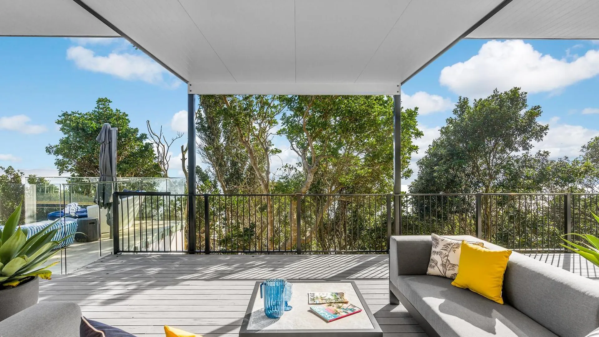 Holiday home Wave Hill And The Pool House Villa Lennox Head